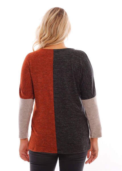 Plus size, low armhole, asymmetric cut tile knit blouse. - 5