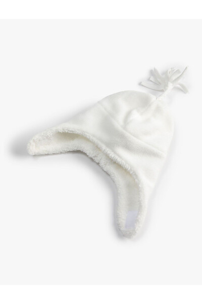 Plush earflap beanie with fleece lining - 2