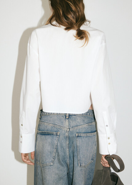 Pocketed, off-white crop shirt - 5