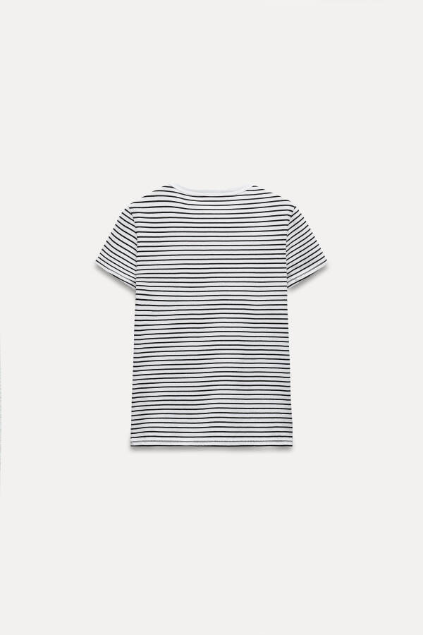 Pocketed T-Shirt-Striped - 14