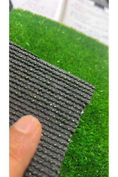 Premium Quality Artificial Grass Carpet Suitable for Outdoor and Indoor Balcony and Garden Decorative 7 Mm - 7