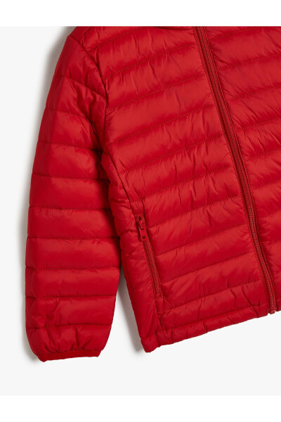 Puffer jacket with hood and pockets. - 7