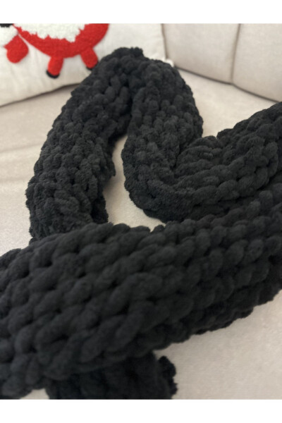 Pufyy Black Scarf (Color Customizable) - 8