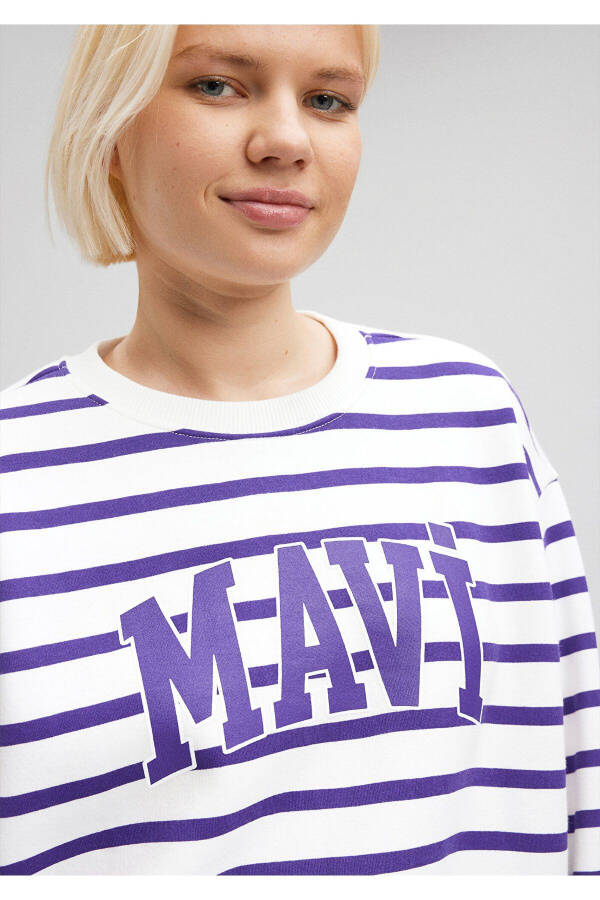 Purple Striped Sweatshirt with Logo Print 1s10099-86806 - 19