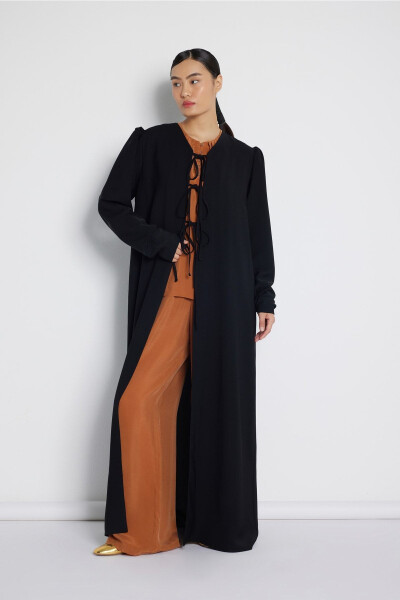 Qora rangli dantelli abaya - 2