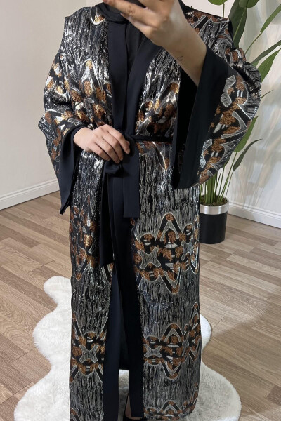 Qora rangli kristal bilan bezatilgan Kimono - 5