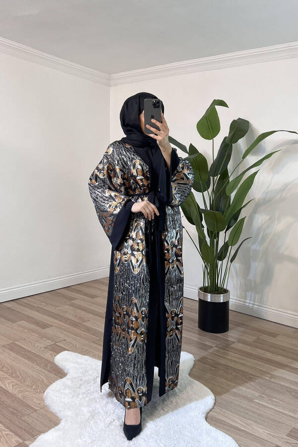 Qora rangli kristal bilan bezatilgan Kimono - 7