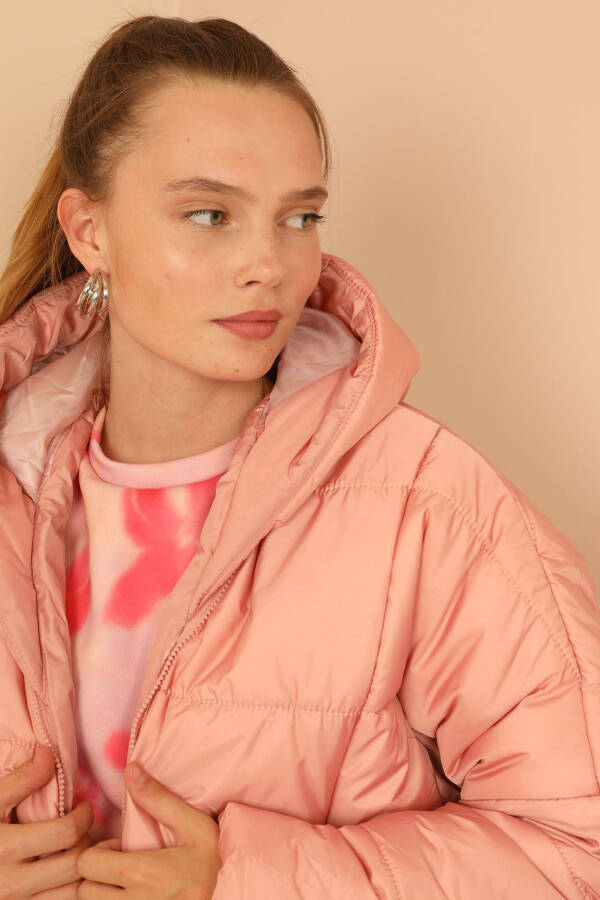 Quilted Fabric Zippered Collar Short Oversized/Loose Women's Jacket - Rose Quartz - 6