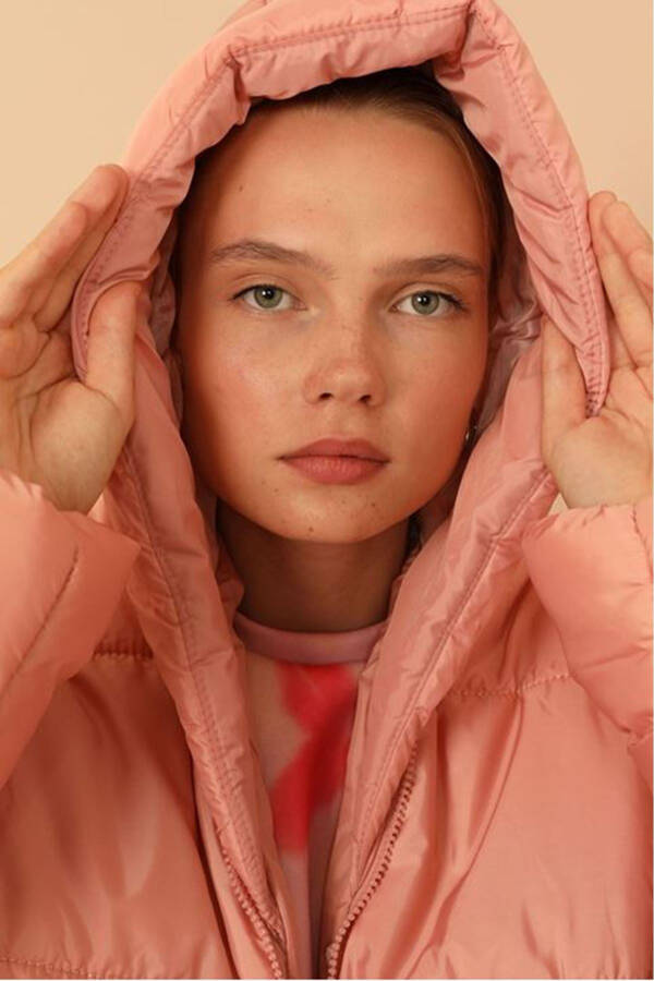 Quilted Fabric Zippered Collar Short Oversized/Loose Women's Jacket - Rose Quartz - 8