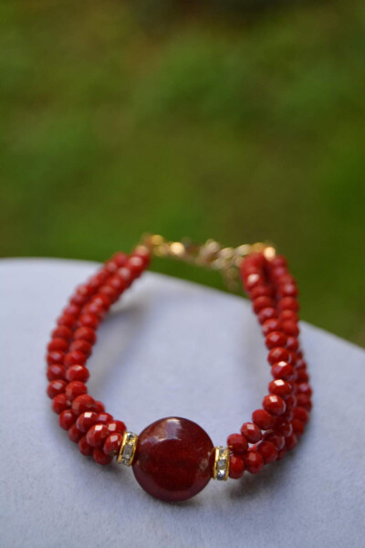 Red Love Jade Ceyt Natural Stone Crystal Ladies Bracelet - 1