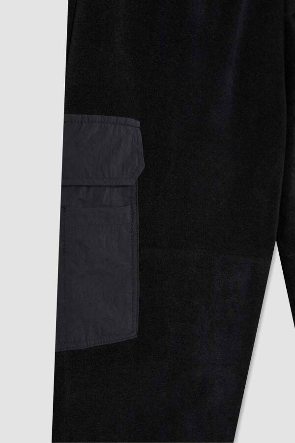 Regular Fit Cargo Pocket Fleece Sweatpants Black - 14