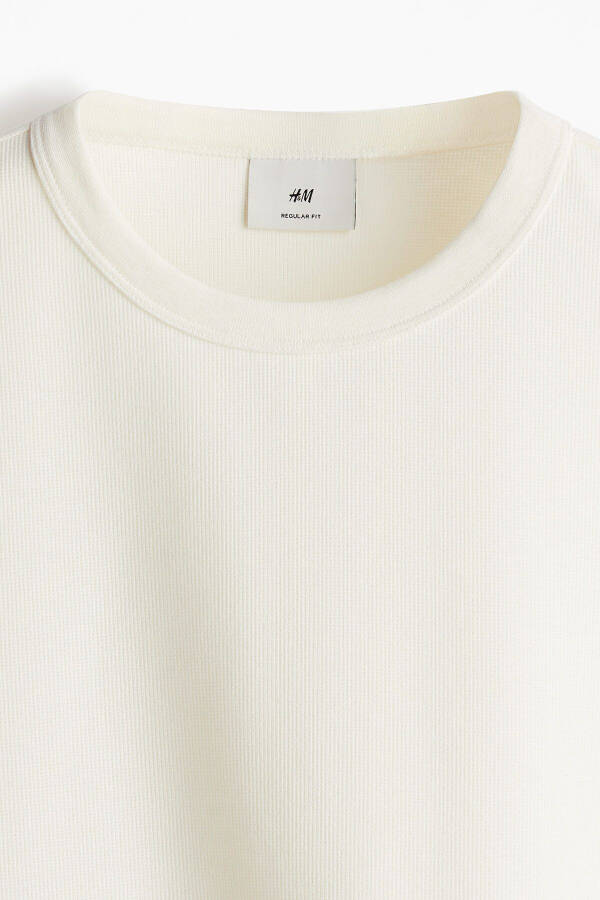 Regular Fit Honeycomb Texture T-shirt - 6