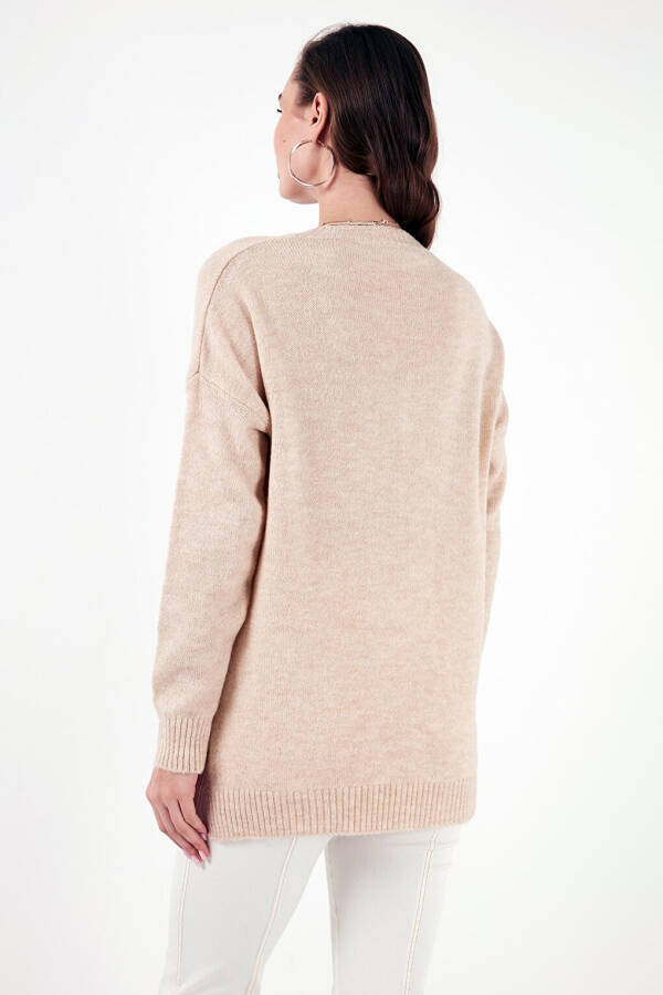 Regular Fit V-Neck Sweater 4616140 - 11