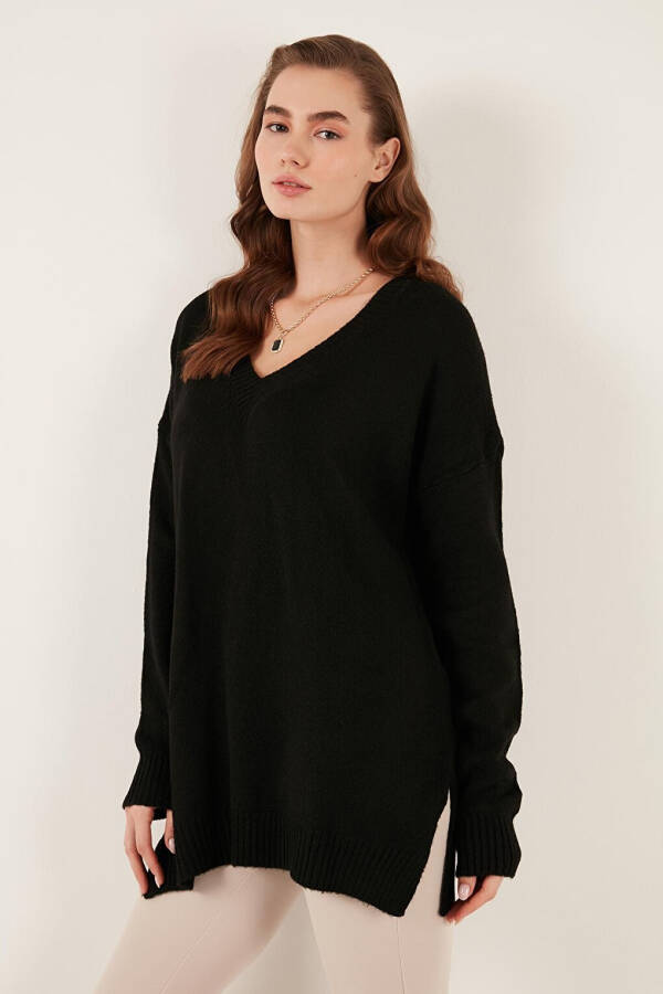 Regular Fit V-Neck Sweater 4616140 - 9