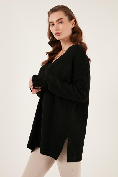 Regular Fit V-Neck Sweater 4616140 - 13