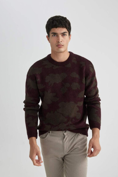 Relax Fit Patterned Crew Neck Sweater (Burgundy) - 4