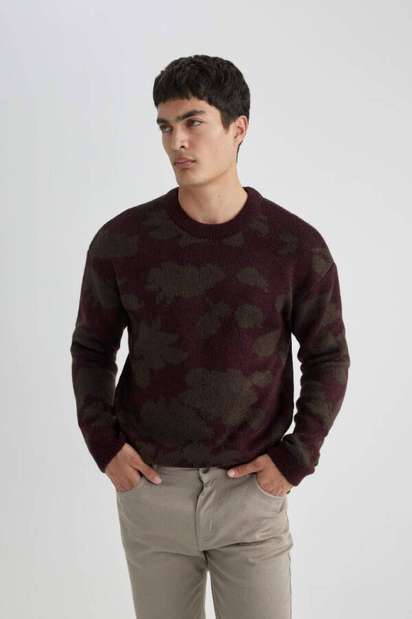 Relax Fit Patterned Crew Neck Sweater (Burgundy) - 6