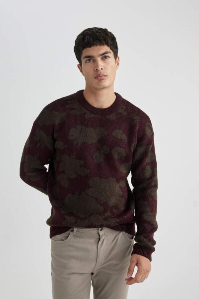 Relax Fit Patterned Crew Neck Sweater (Burgundy) - 7