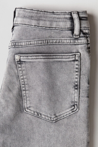 Relaxed Tapered Fit Jeans - 3