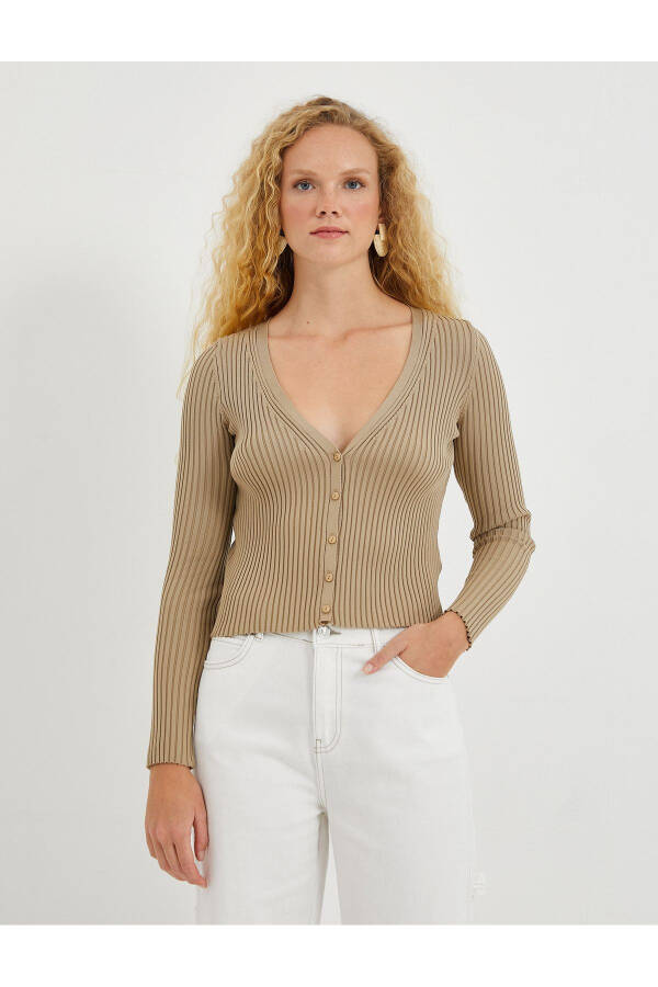 Ribbed Cardigan with V-Neck and Buttons - 3