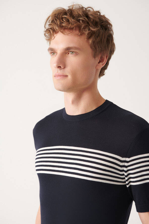 Ribbed, regular fit, navy blue knitted T-shirt. Stripe details on chest and sleeves, crew neck. - 2