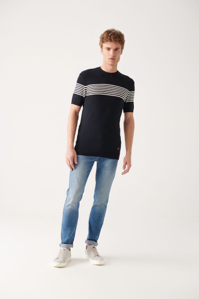 Ribbed, regular fit, navy blue knitted T-shirt. Stripe details on chest and sleeves, crew neck. - 6