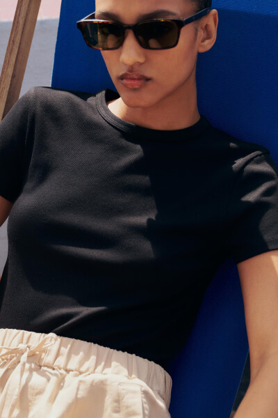 Ribbed Short Sleeve T-Shirt - Black - 9