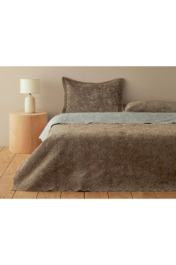 Royal Charm Velvet Double Bedspread Set Silver - 5