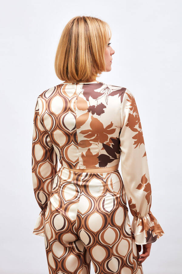 Ruffle Detail Patterned Blouse - CAMEL - 8