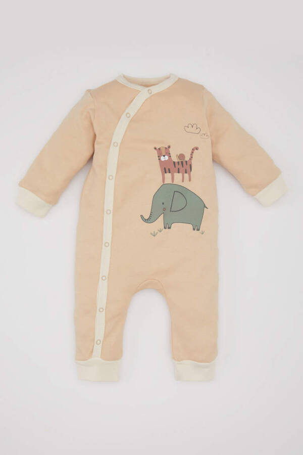 Safari print long-sleeved jumpsuit for newborn baby boy. - 1