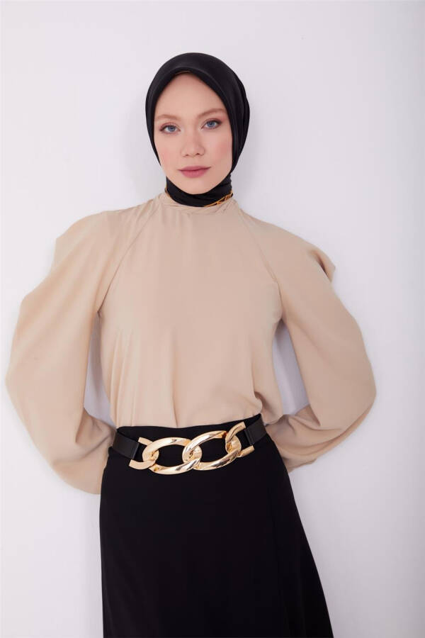 Satin blouse with shoulder detail. Model code: 23Y3310, Color: Latte - 1