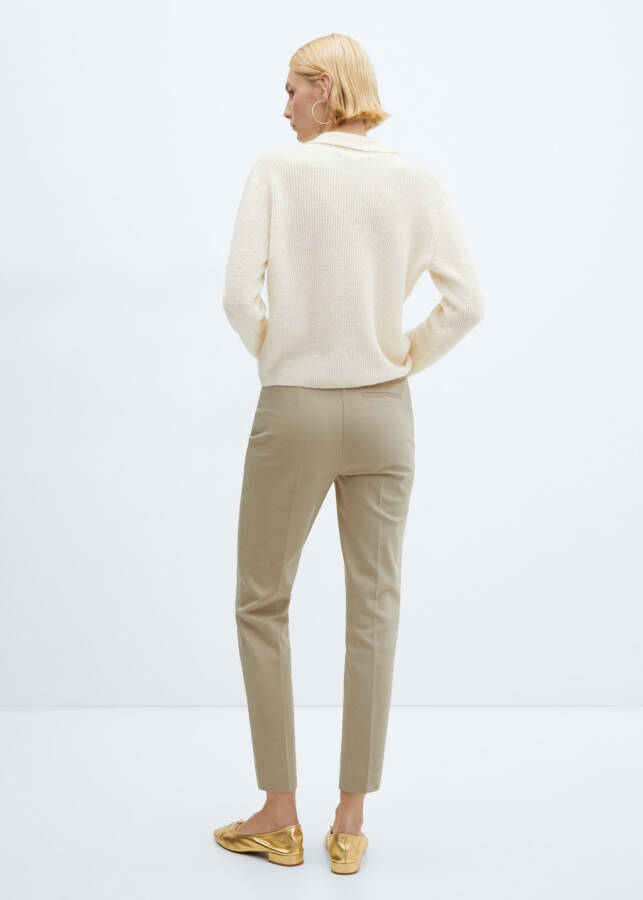 Short buttoned trousers - 35