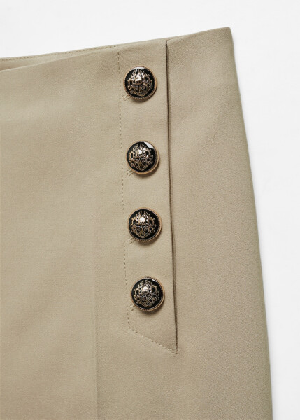 Short buttoned trousers - 37