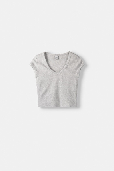 Short sleeve V-neck t-shirt - 2