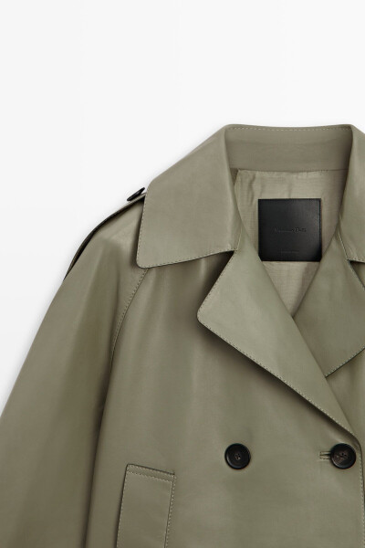 Short, stylish trench coat - 6