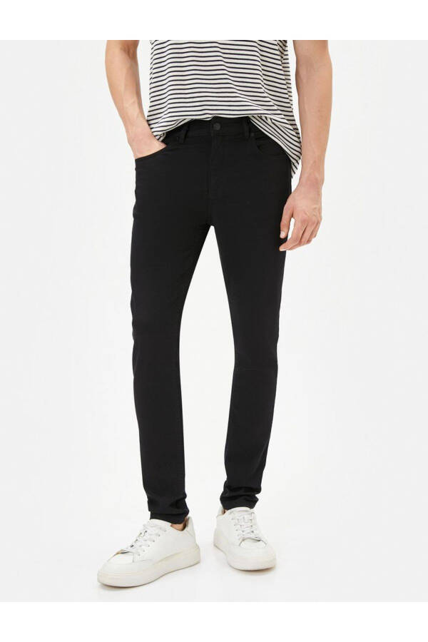 Skinny Fit Jeans by Michael Jean. - 3