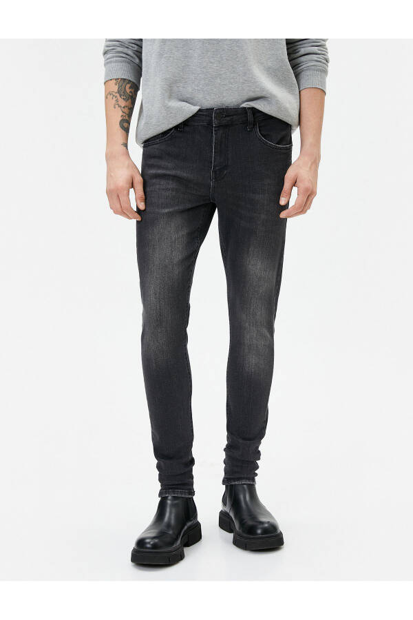 Skinny fit jeans by Michael Jean. - 9