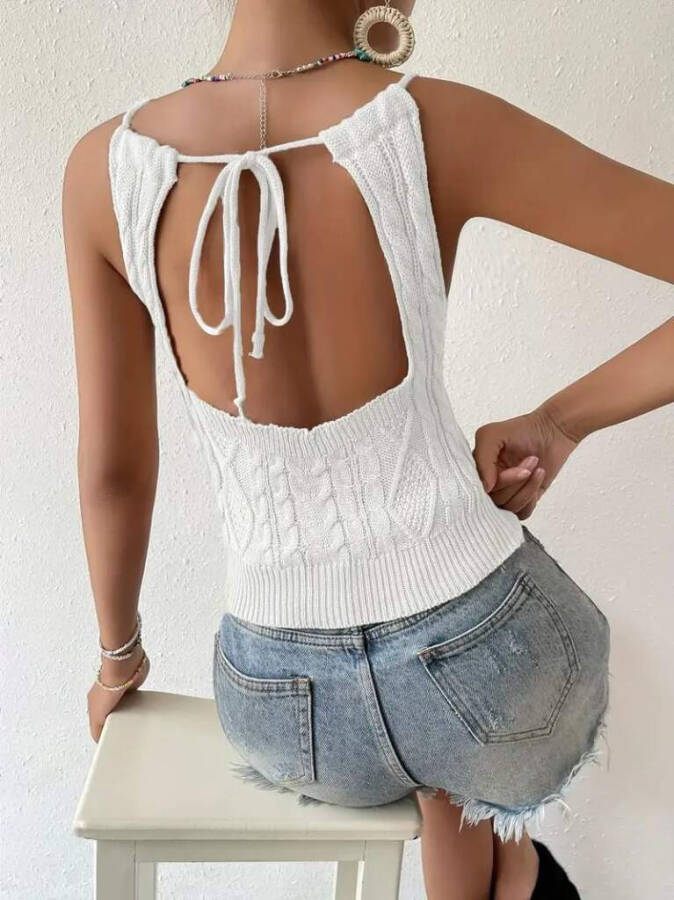 Sleeveless, back cutout, strap detail knit top - 2