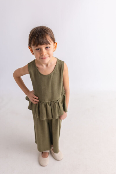 Sleeveless Linen Romper for Girls with Elastic Waist and Button Back - 8