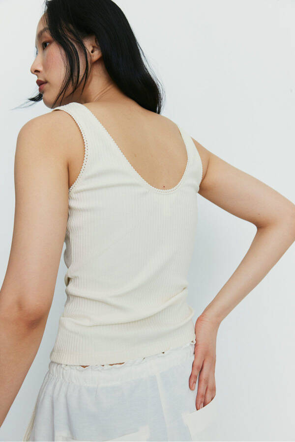 Sleeveless ribbed top - 3