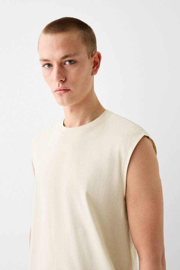 Sleeveless Worker Fit T-shirt - 4