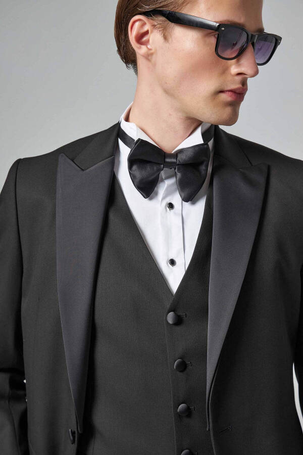 Slim Fit Black Armored Viscose Blend Groom Suit & Tuxedo Set with Vest - 7