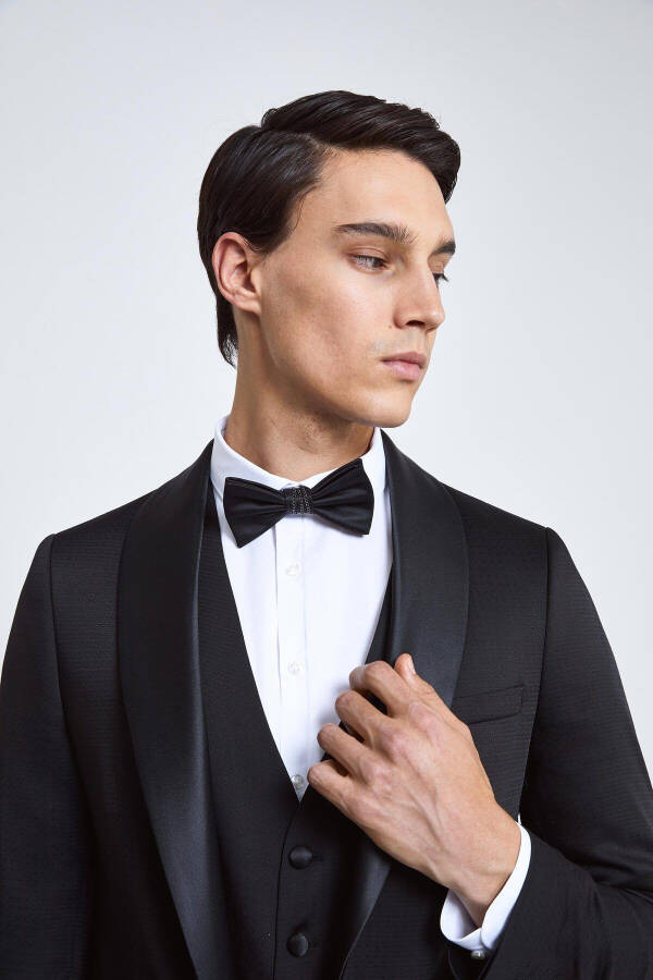 Slim Fit Black Plain Groom & Tuxedo Suit with Vest - 9