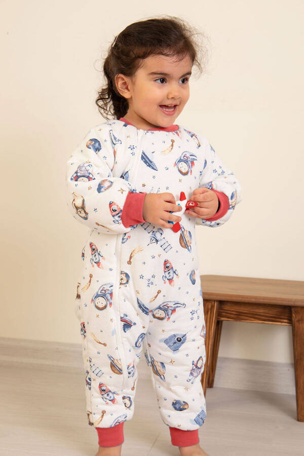 Slim Fit Space Patterned Tile-Trimmed Fiber-Filled 2.0 Tog Boys' Sleepsuit - 1