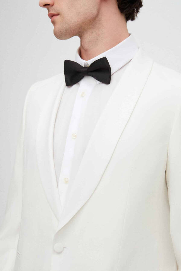 Slim Fit White Plain Groom & Tuxedo Suit - 43