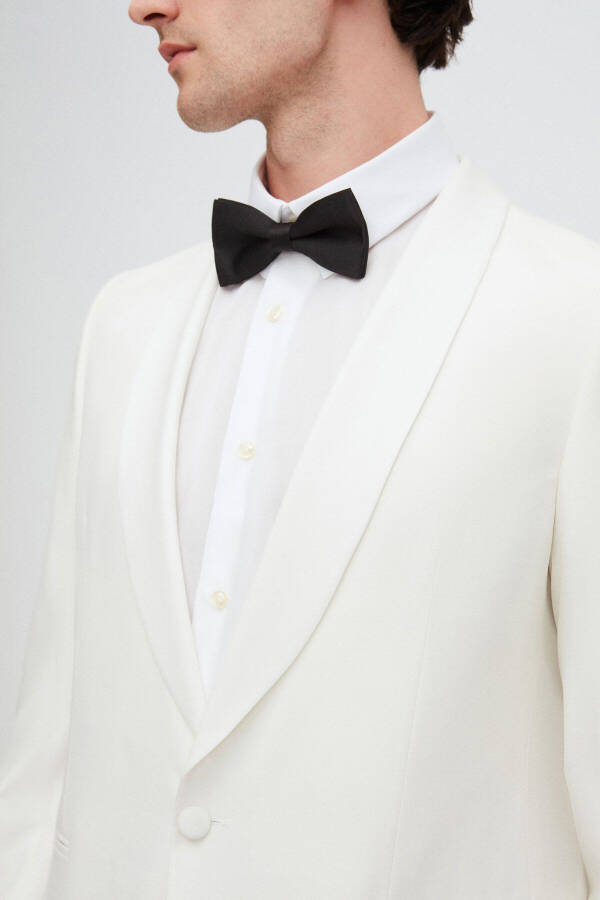 Slim Fit White Plain Groom & Tuxedo Suit - 27