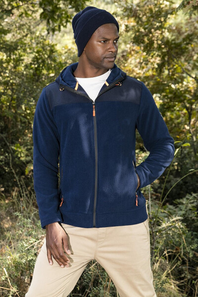 Slim Fit Zippered Hooded Fleece Jacket with Brushed Soft Texture for Winter 5906044 - 17