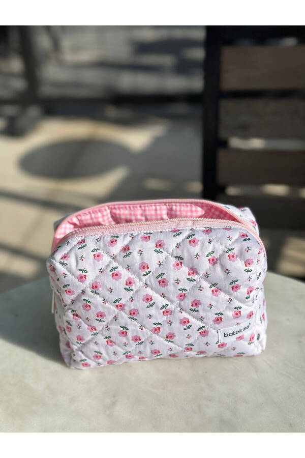 Small Pink Floral Makeup Bag - Large Size - 3