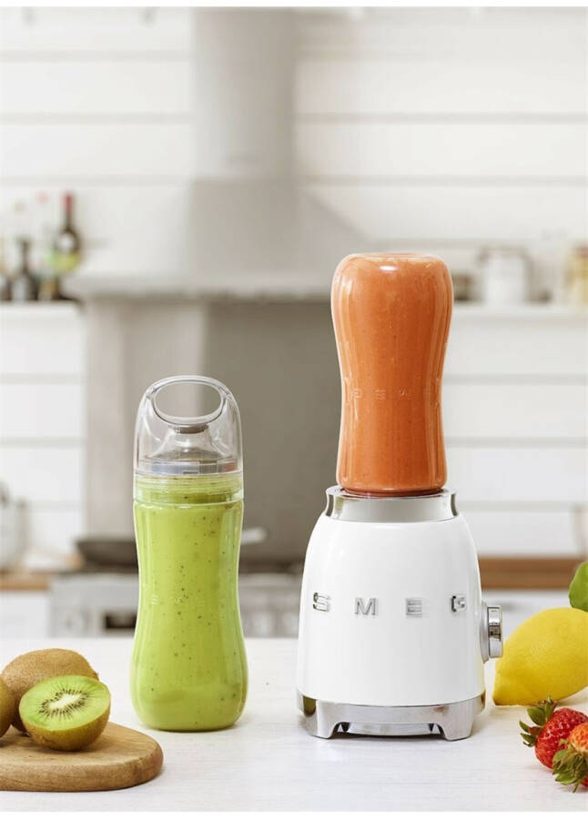 Smeg Kişisel Blender Beyaz PBF01CREU - 10