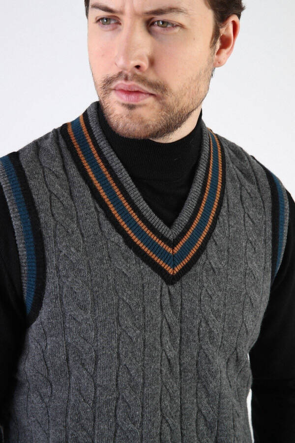 Smoked Knit Pattern V-Neck 100% Lambswool Men's Sweater - 2